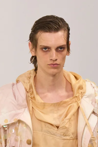 Look 23